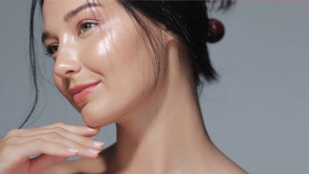 Glowy, radiant makeup