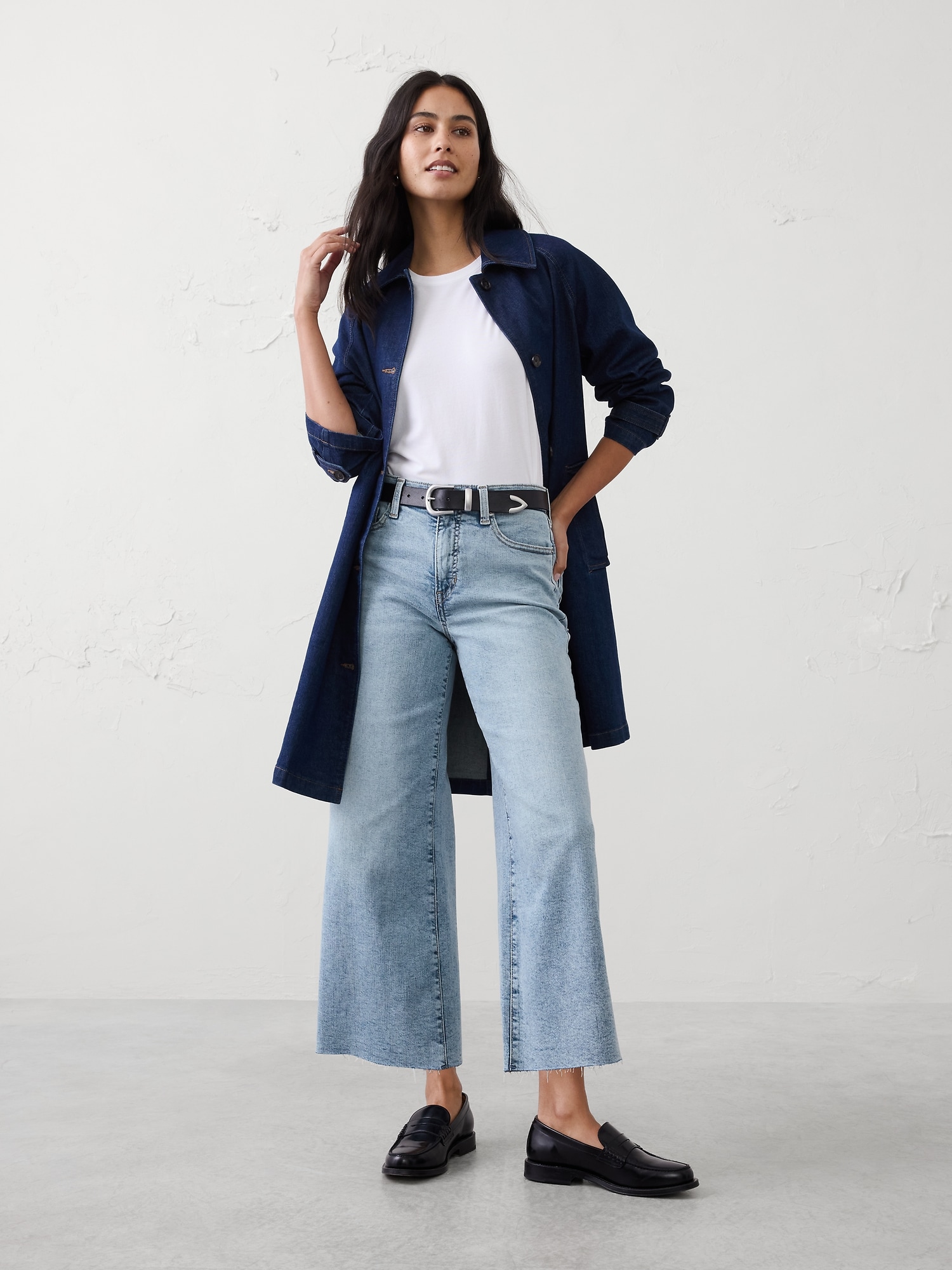 Wide-Leg High-Rise Cropped Jean