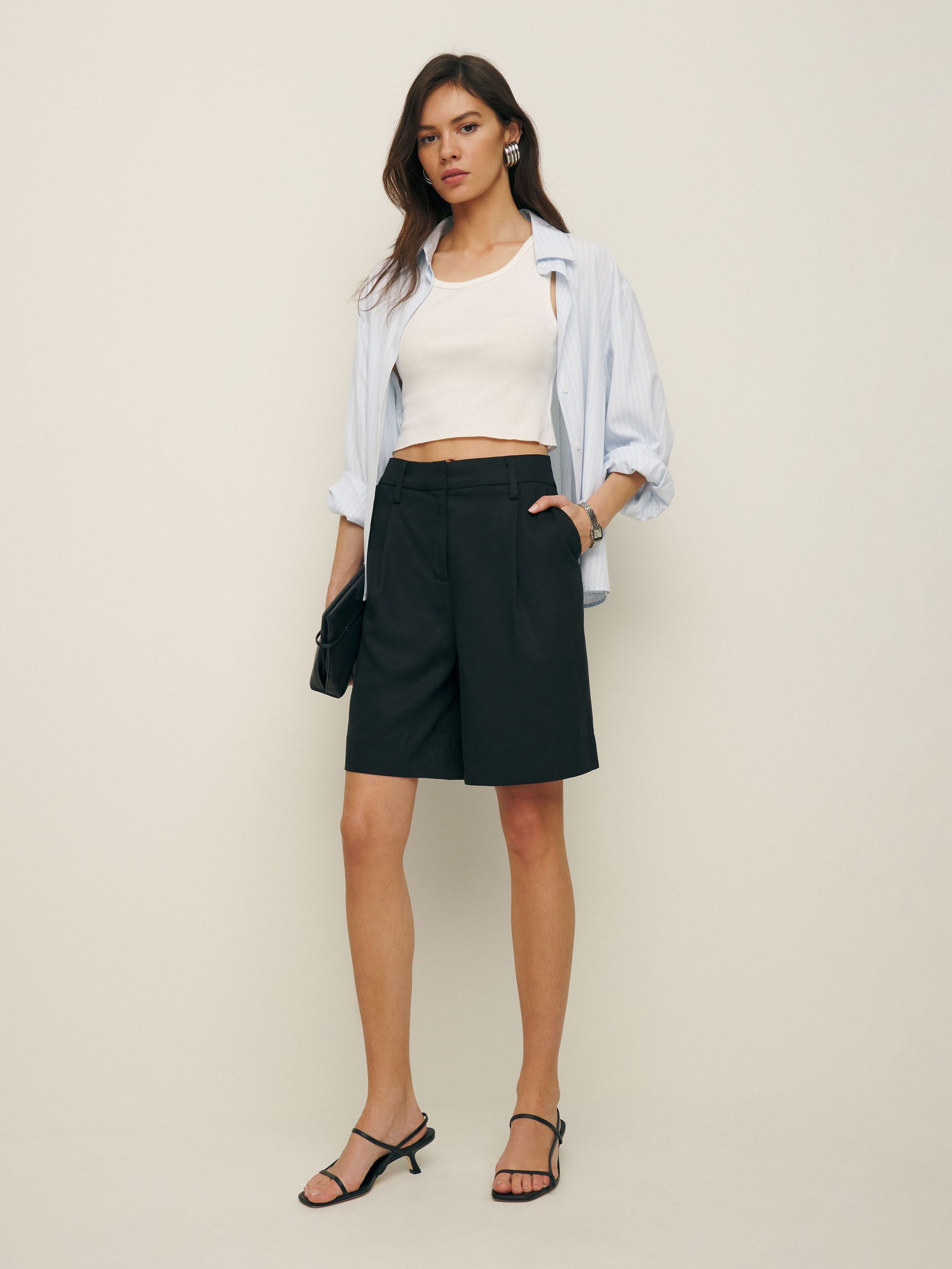 missing-image تسوق من بين 32 اختيارات للأزياء الإصلاحية لفصل الربيع من محررينا