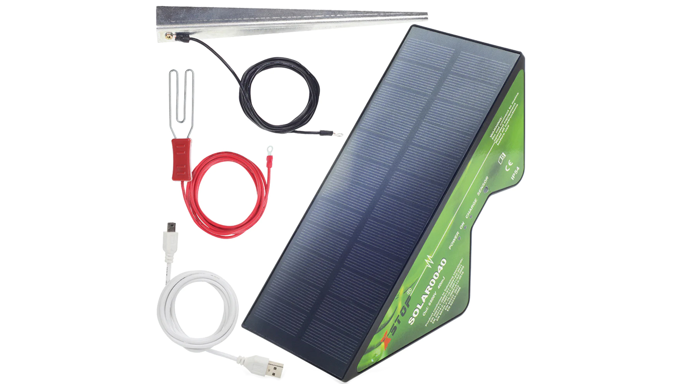 XStop Solar 0040 Solar &amp;amp; Battery Powered Electric Fence Energiser