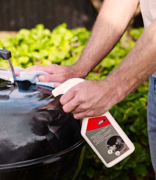 How to clean your barbecue