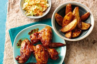 Chicken wings, wedges and slaw