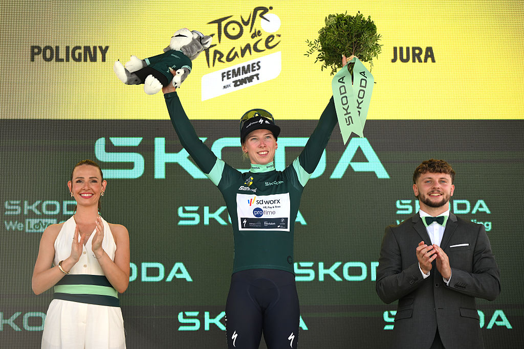 POLIGNY, FRANCE - AUGUST 03: Lorena Wiebes of Netherlands and Team SD Worx - Protime celebrates at podium as Green Points Jersey winner during the 5th Tour de France Femmes 2026 - Stage 3 a 156.5km stage from Geneva to Poligny / #UCIWWT / on August 03, 2026 in Poligny, France. (Photo by Alex Broadway/Getty Images)