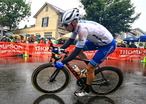 Shane Kline (SmartStop Self Storage/Fuji) tries his best to capture this illusive win