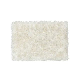 A white furry rug