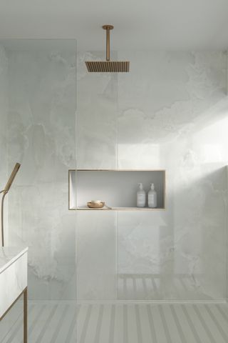 A striking minimal small bathroom