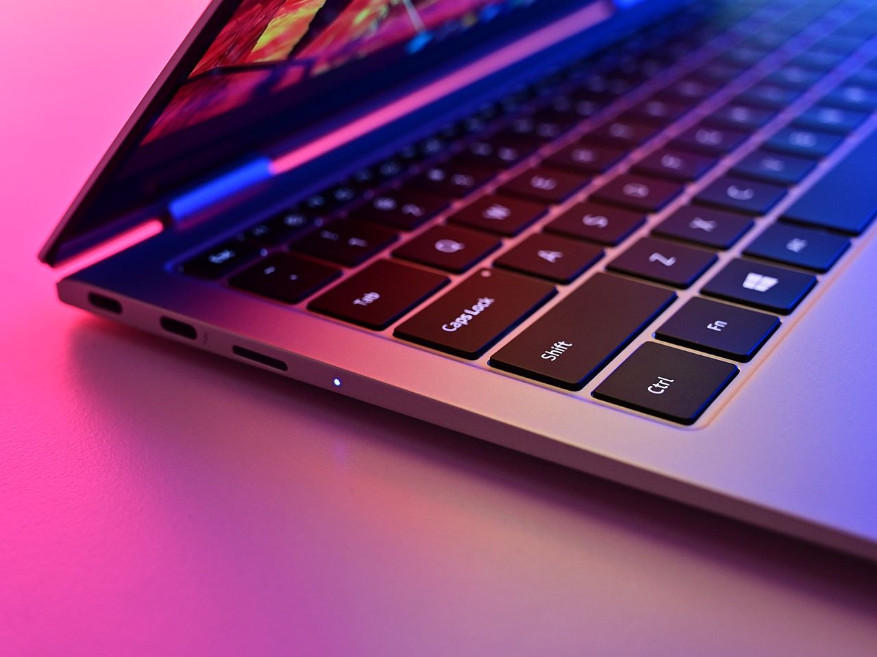 Samsung Galaxy Book 5g 13 2021 Side