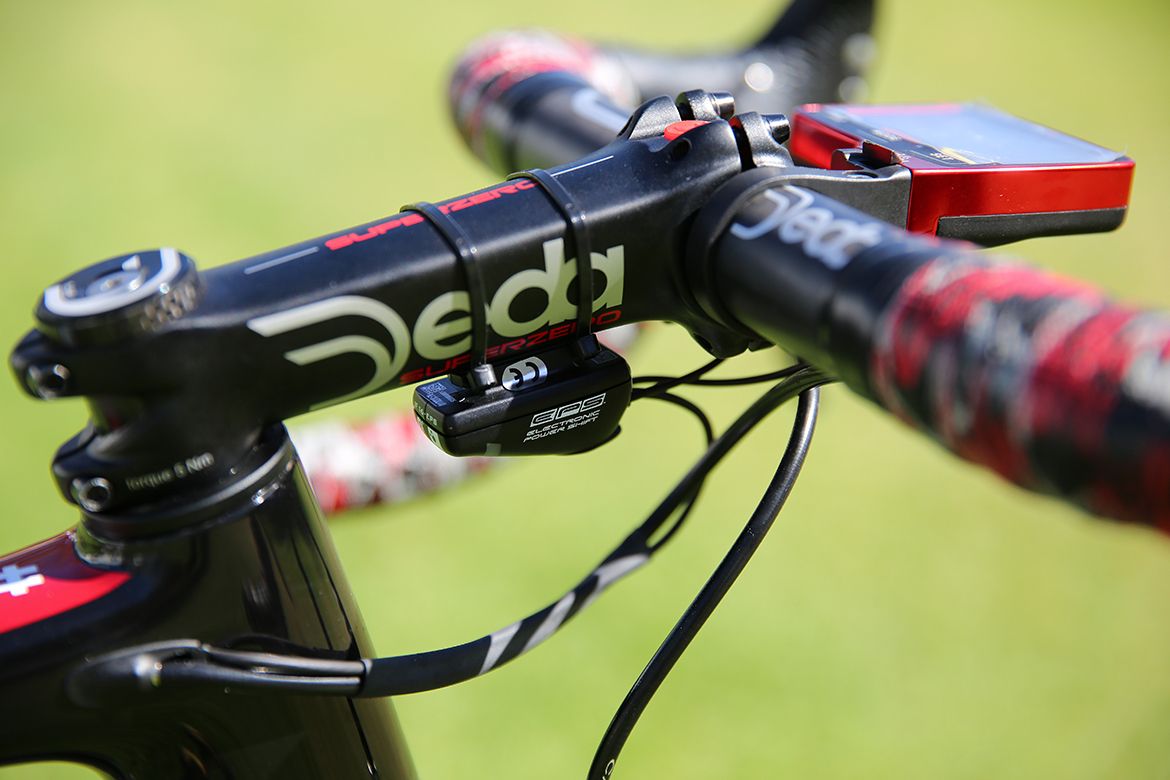 Controls for the Camagnolo EPS system under the Deda bars of Lotto Soudal's Ridley