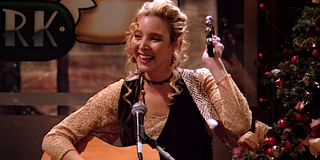 Friends Phoebe performs at Central Perk