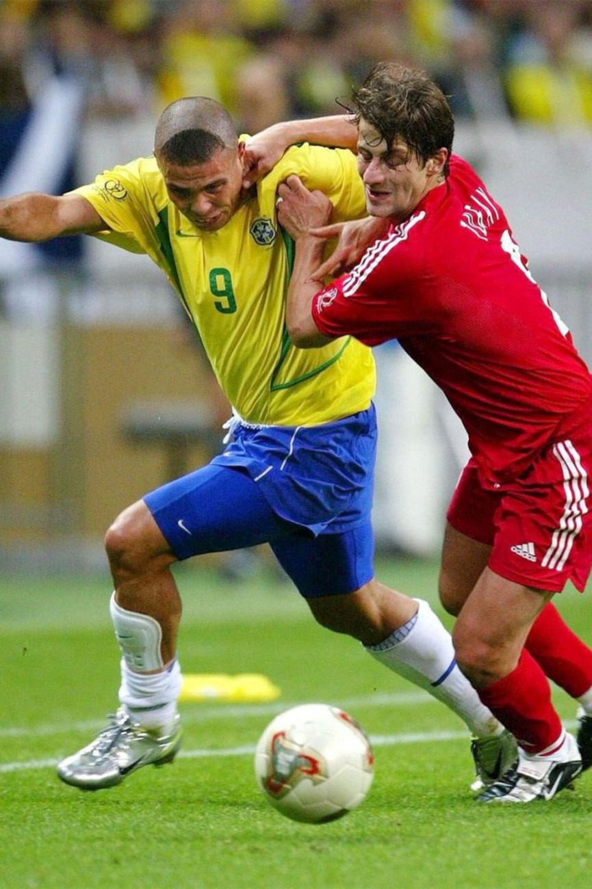 worst-sporting-hairstyles-19-1556697727-KZT2-column-width-inline