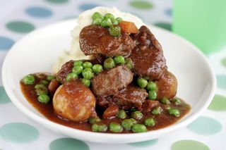 One pot lamb casserole with pea