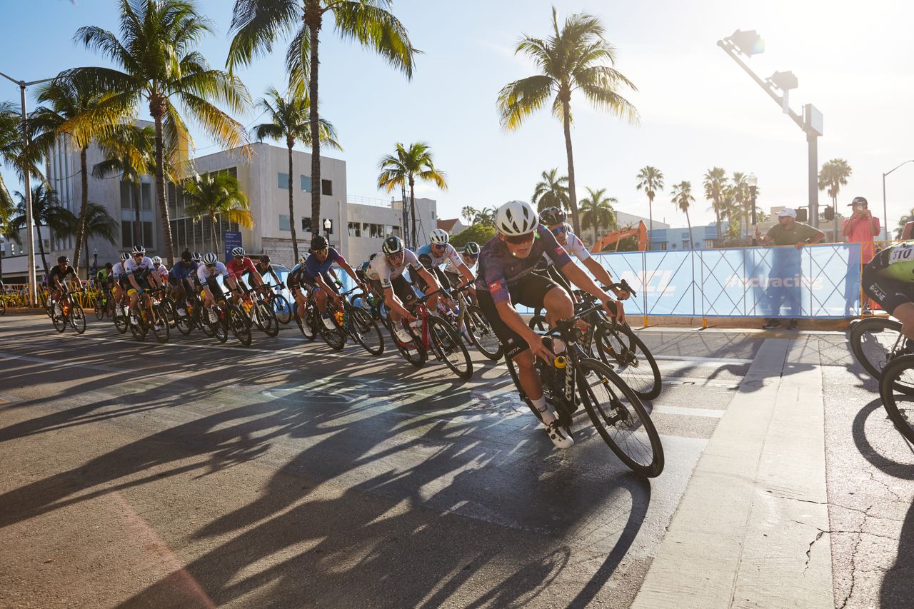 Team Mike's Bikes p/b Equator Coffee leads around a corner of the men's race at Miami Beach