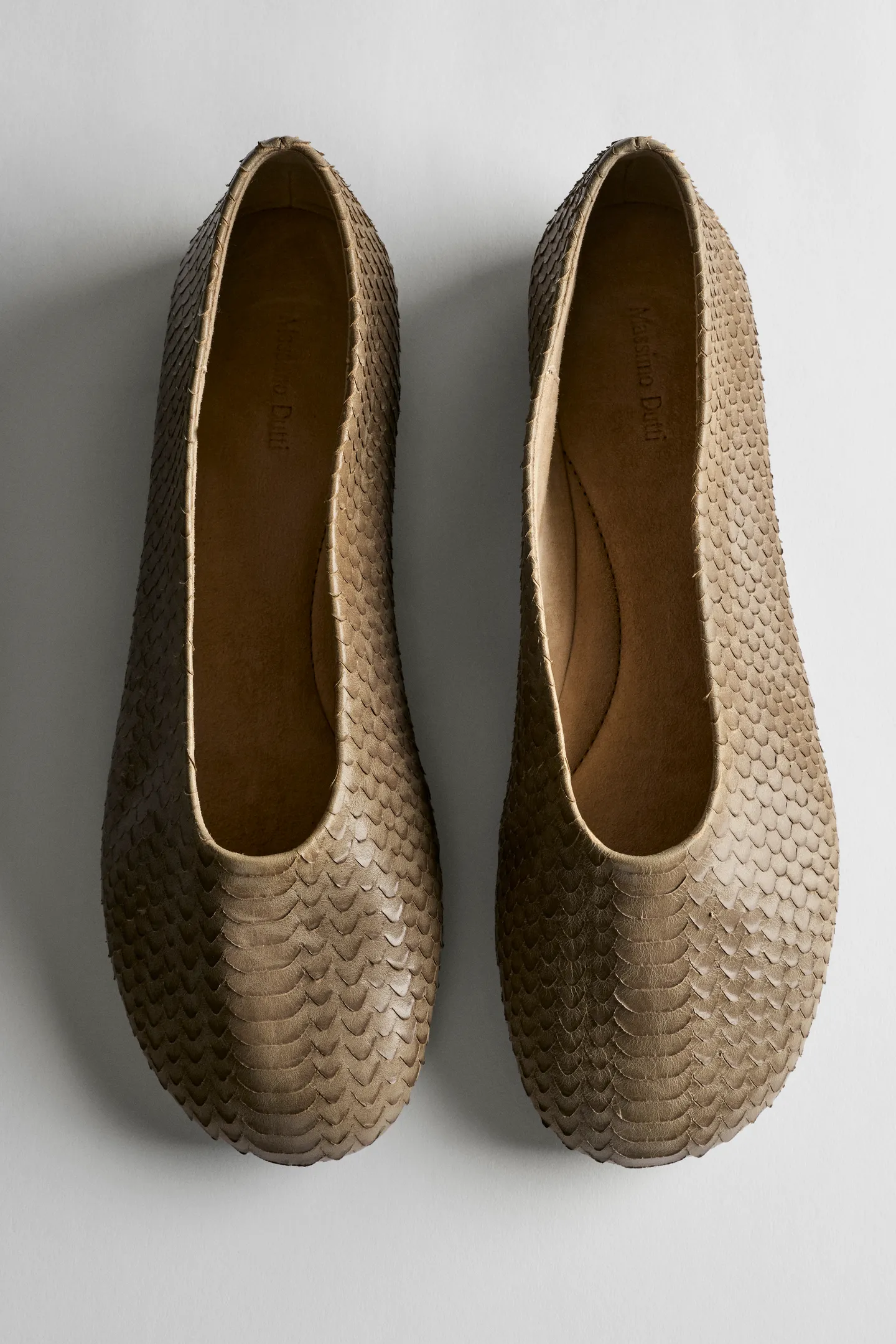 Massimo Dutti, Round Toe Leather Ballerinas