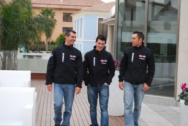 Wild Wolf-Trek teammtes Sergio Mantec&oacute;n, Carlos Coloma and Juan Pedro Trujillo