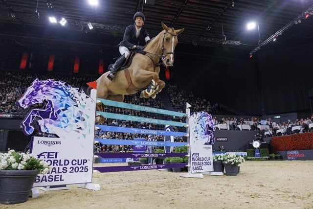 King Edward and Henrik von Eckermann winning the World Cup qualifier in Basel, Switzerland