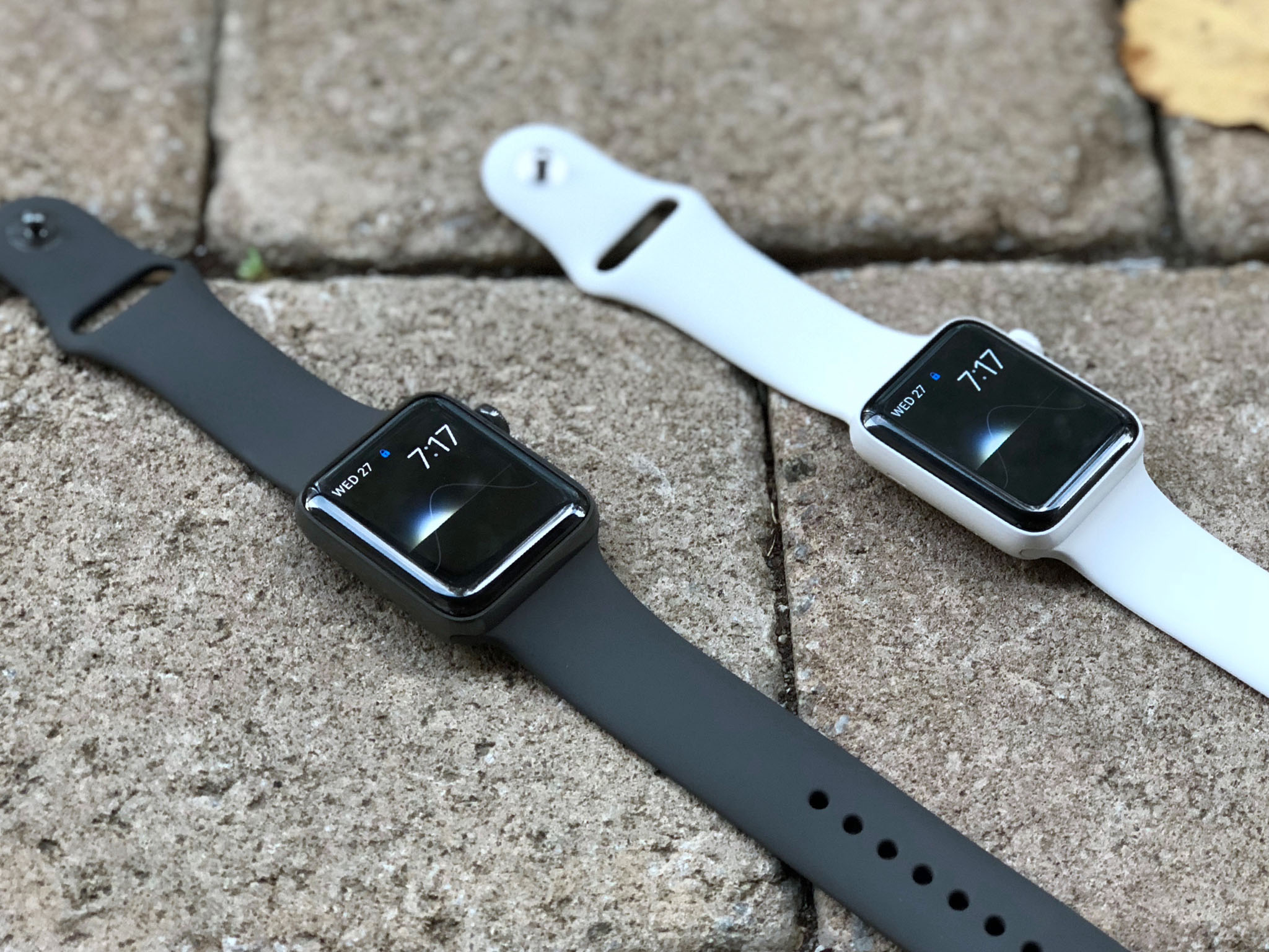 Часы apple черные. Apple watch Series 3 38mm. Эппл вотч 3 белые. Часы эпл вотч 3 38 мм. Эппл вотч 3 черные.