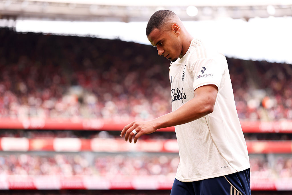Murillo limps off against Arsenal