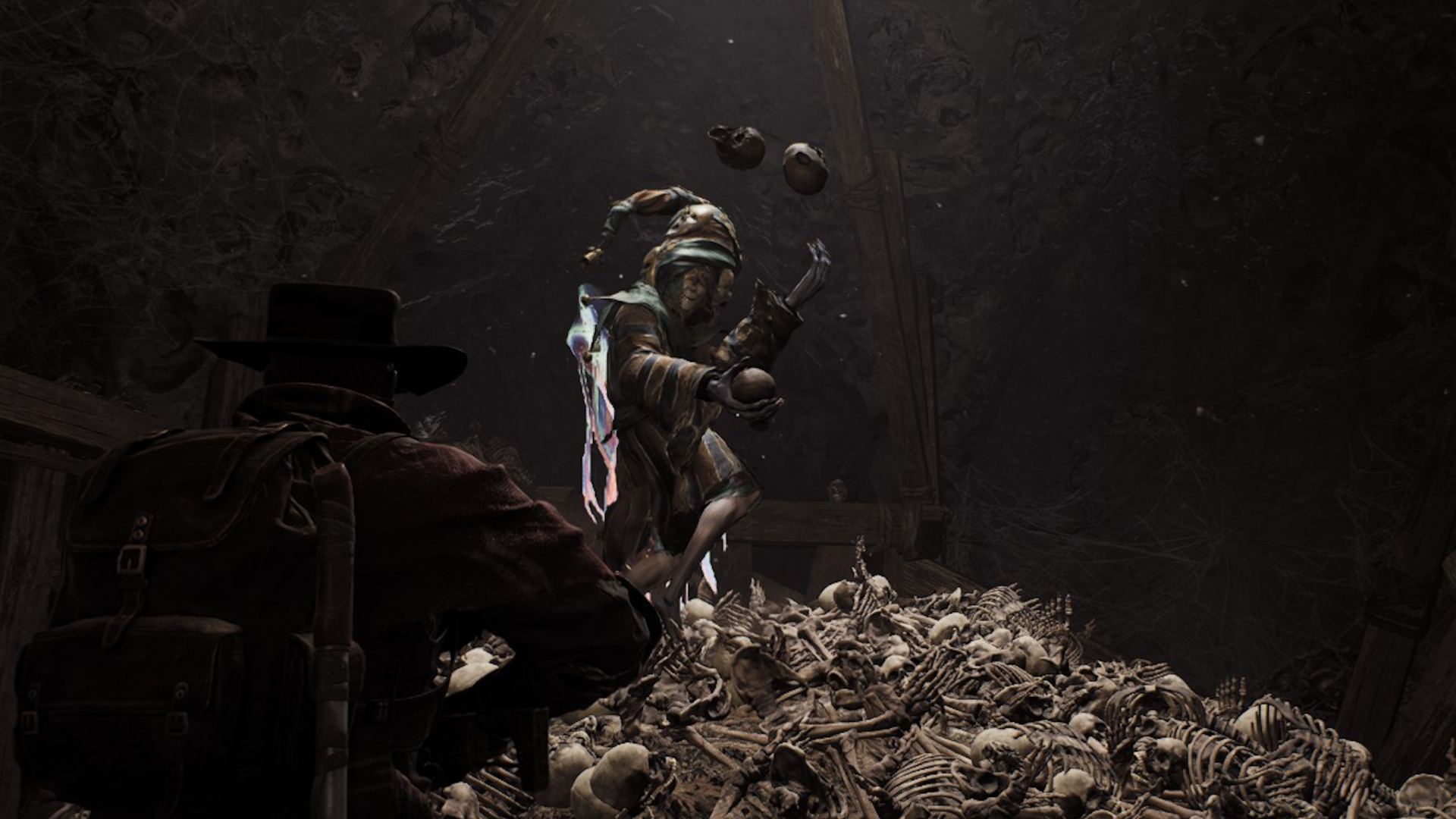 Remnant 2'den küçük aptal bir soytarı, bir kemik yığınının üzerinde kafataslarıyla oynuyor.