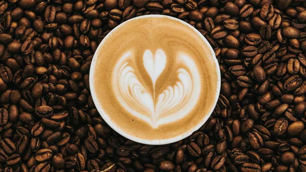 15 best Christmas gift ideas for coffee lovers, baristas and latte art beginners
