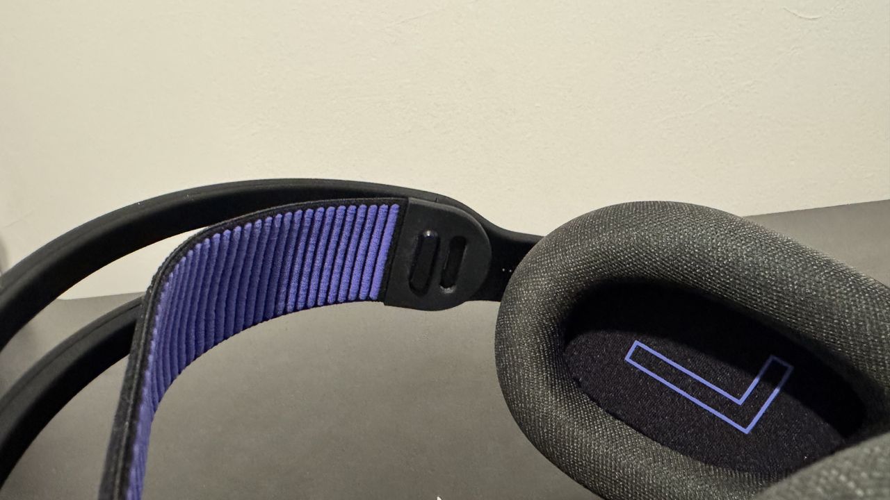 Logitech G522 Lightspeed gaming headset