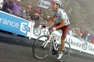 Nicolas Roche (AG2R La Mondiale) shows who's team boss on the Tourmalet.