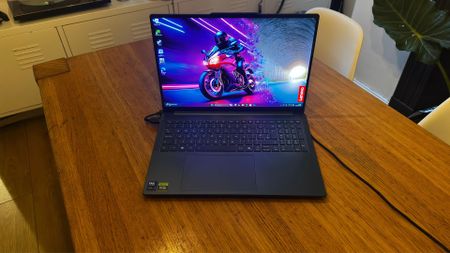 Lenovo Yoga Pro 9i Gen 10 Aura Edition 