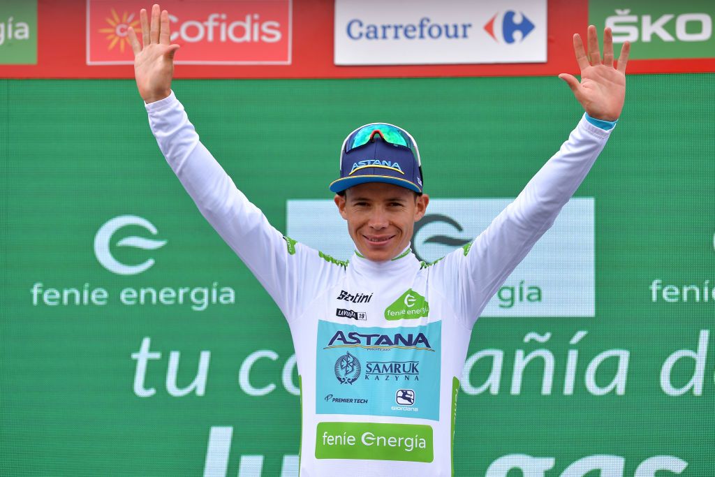 Miguel &Aacute;ngel L&oacute;pez (Astana) retains the white jersey