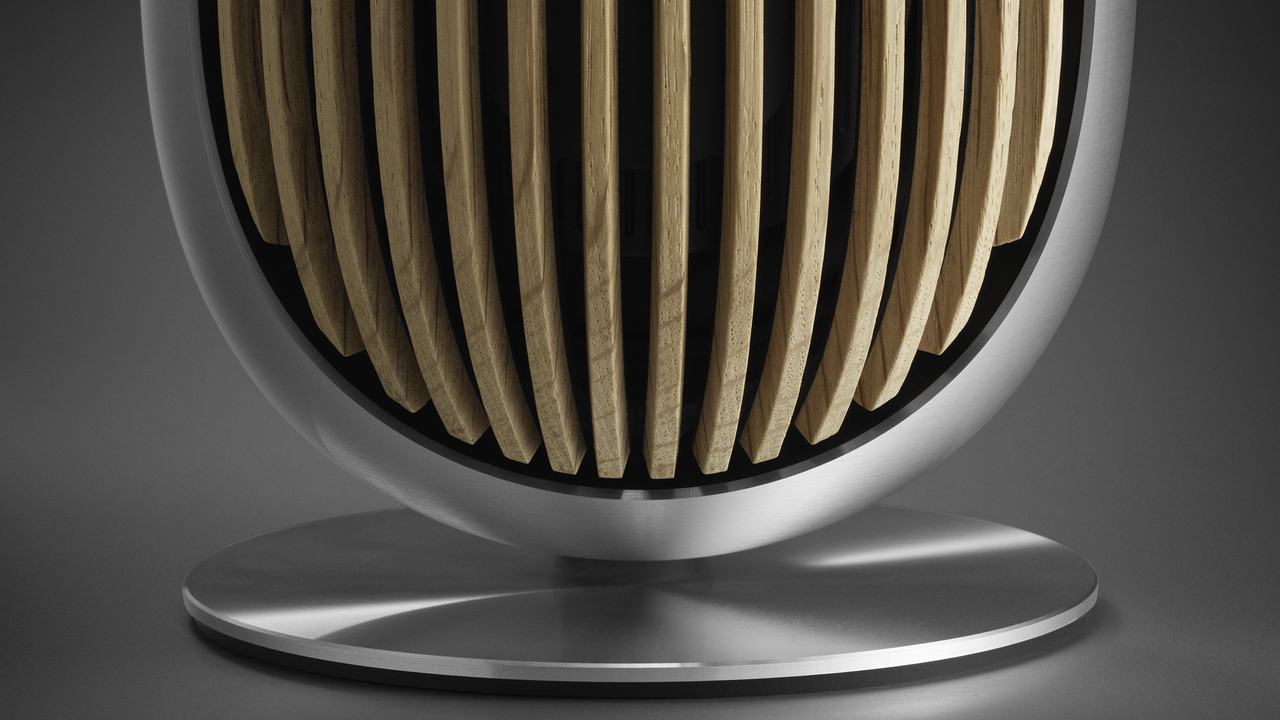 Bang Olufsen Beolab 8 speaker