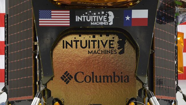 Up close with Intuitive Machine's Nova-C lunar lander before it leaves ...