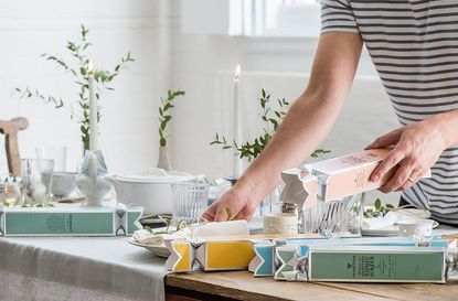 Fever Tree Gin and Tonic pairing crackers