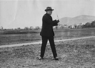 Winston Churchill playing golf in Cannes