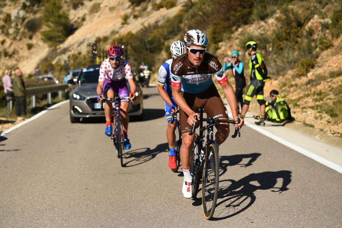 Silvan Dillier leads the breakaway