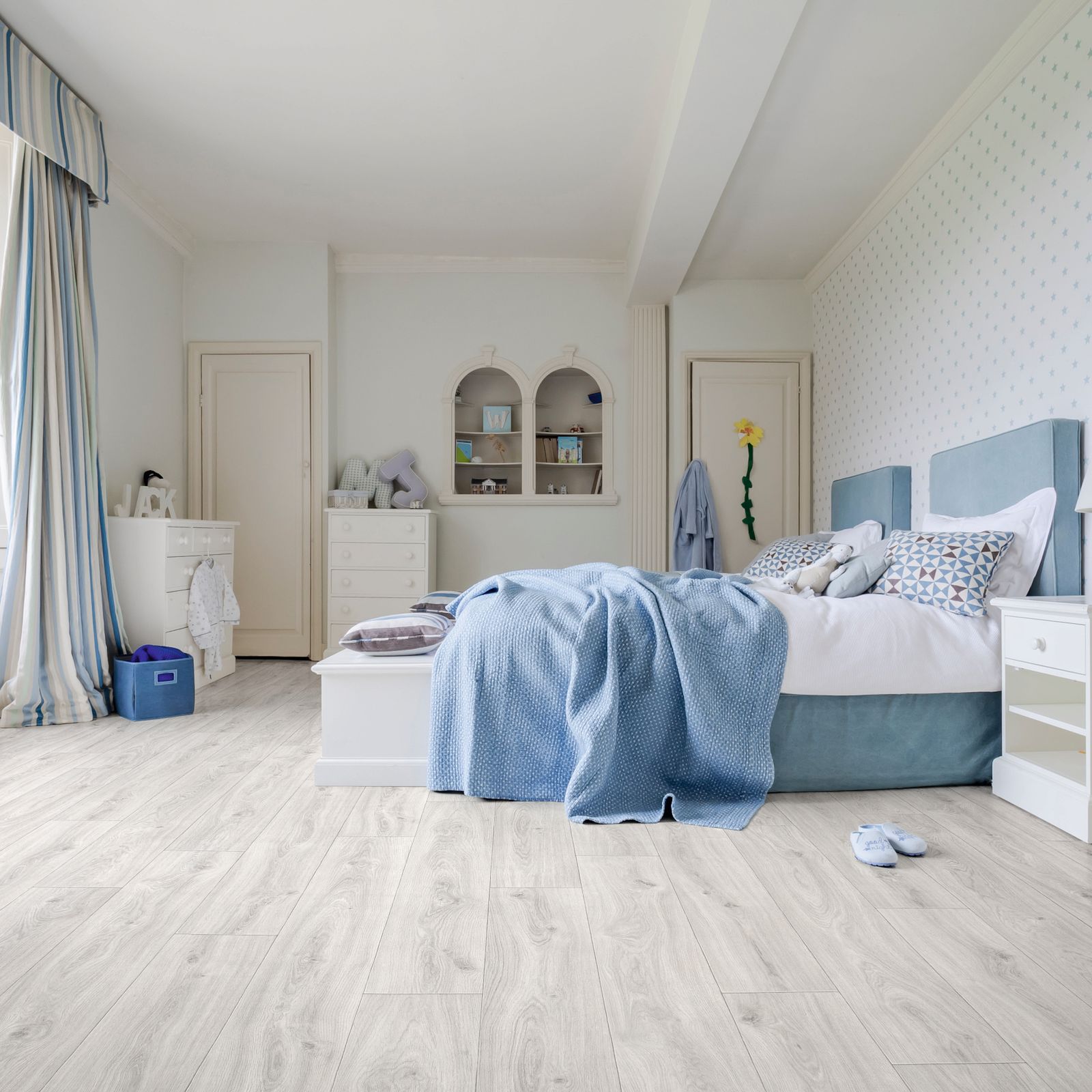 Vinyl flooring ideas for bedrooms - 10 stylish ways to use it | Ideal Home