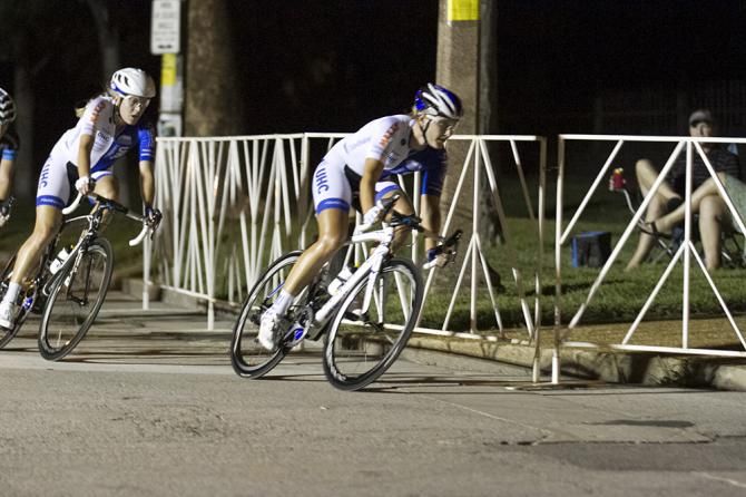 UnitedHealtcare was attentive at the front of the women's race