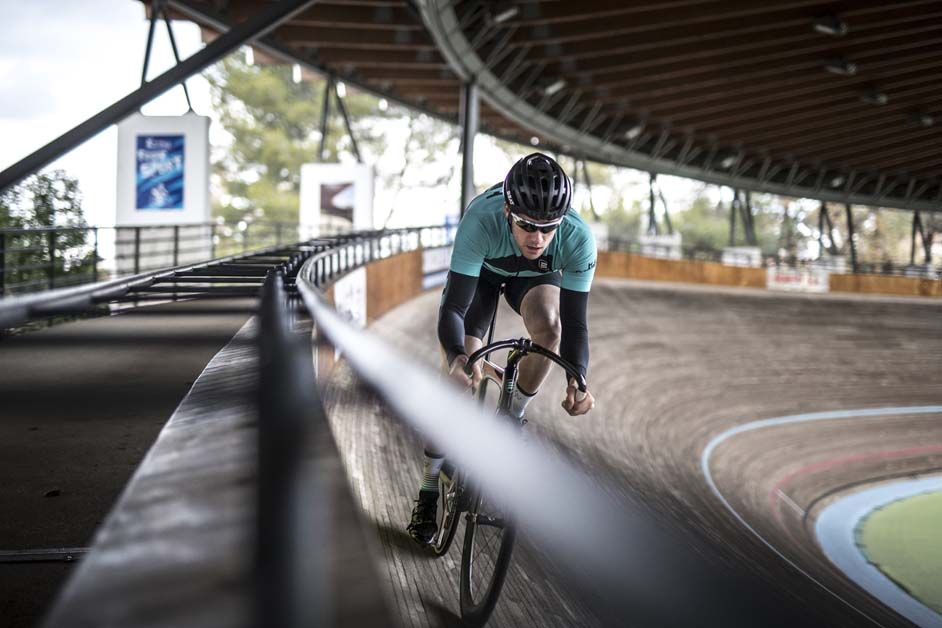 Theo Bos takes to the boards