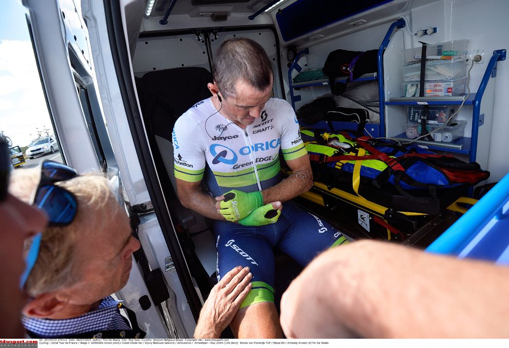 Simon Gerrans is forced out of the race with a broken wrist