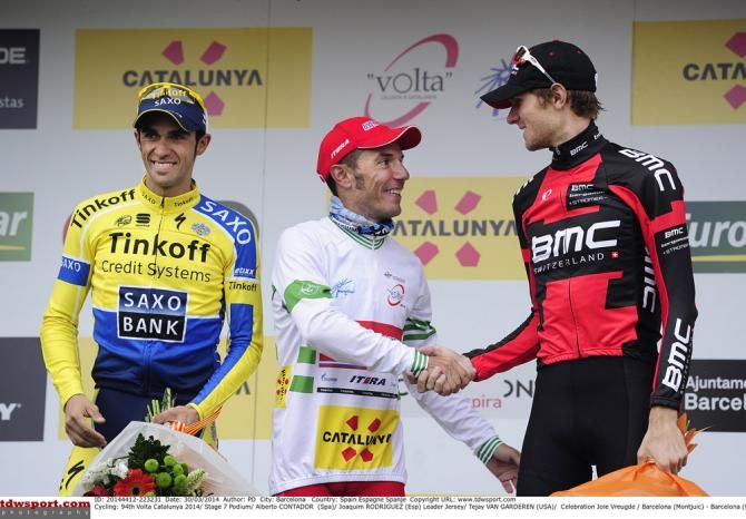 2014 Volta a Catalunya winner Joaquim Rodriguez shakes hands with third place finisher Tejay van Garderen