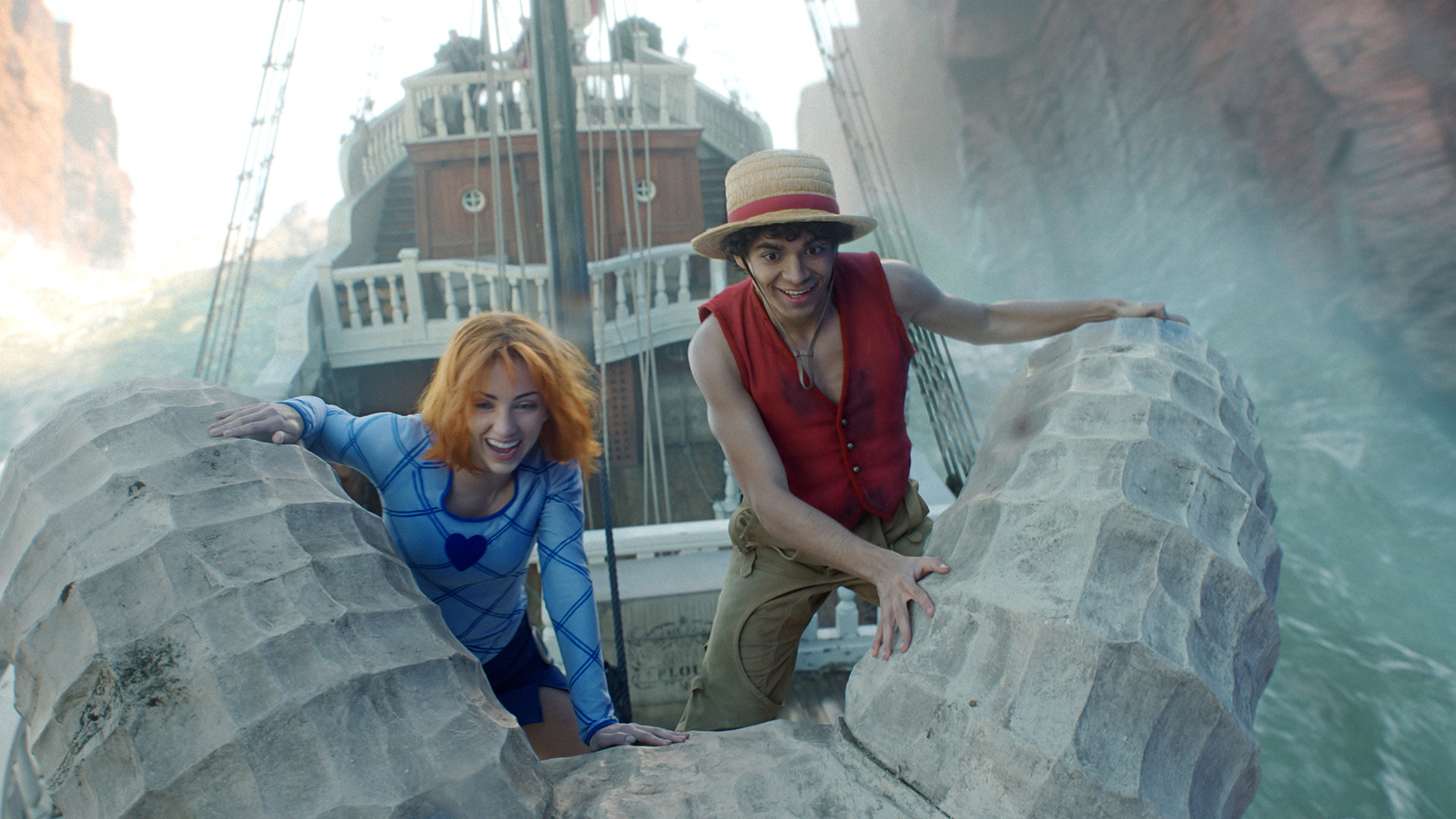 Emily Rudd as Nami and Iñaki Godoy as Monkey D. Luffy in season 2 of One Piece.
