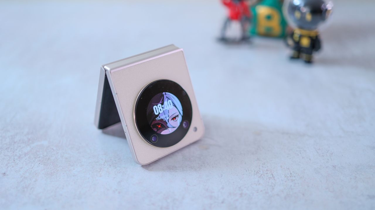 A photo of the Nubia Flip 5G