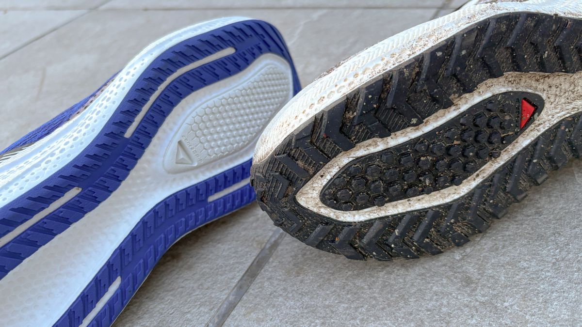 Salomon Aero Glide 4 and Salomon Aero Glide 4 GRVL outsoles