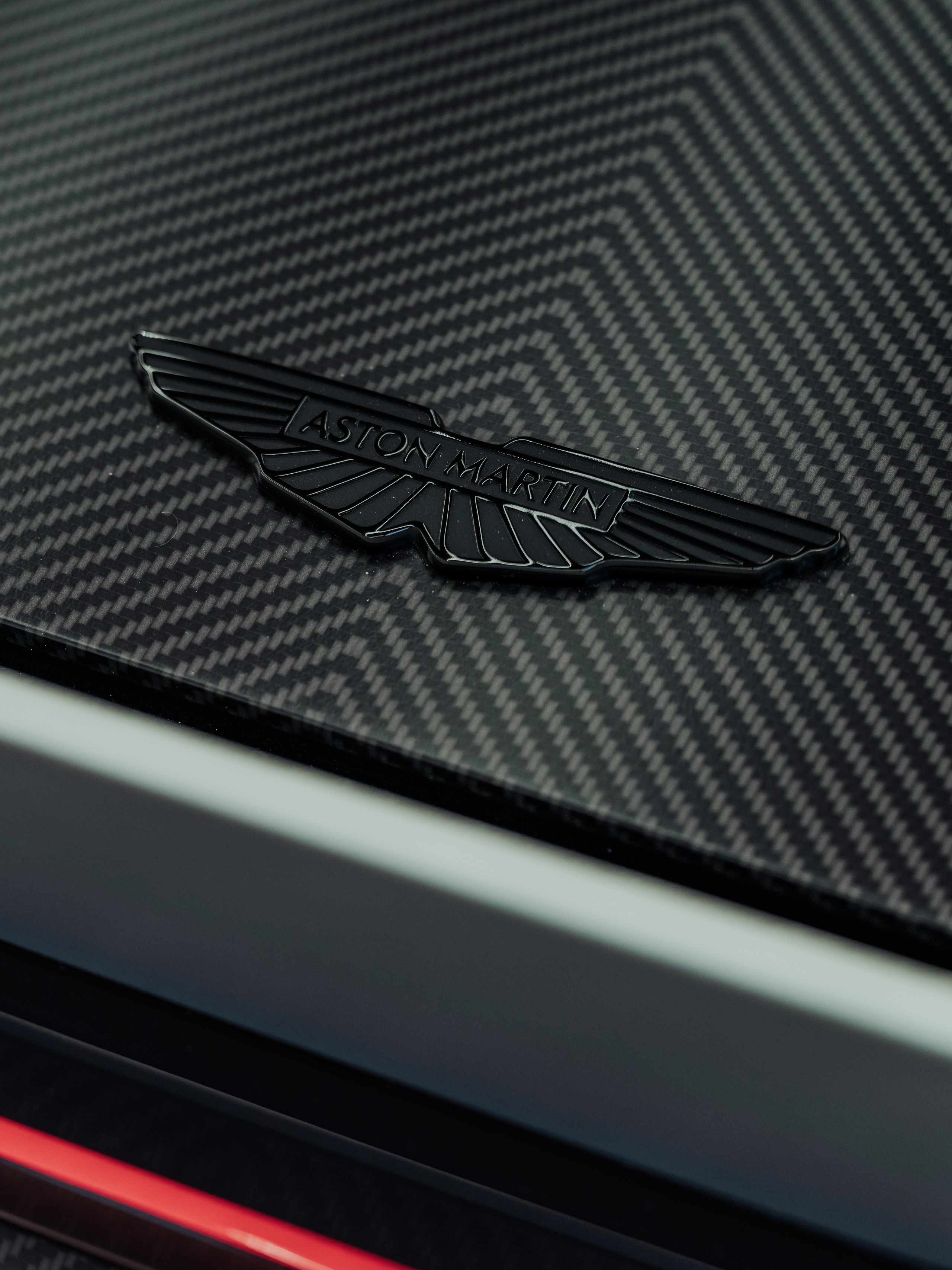 Aston Martin Valen