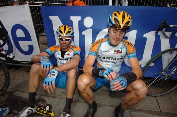 David Millar and Tyler Farrar (Garmin-Transitions) exhausted after the race.