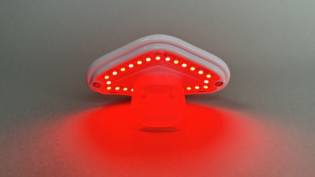 CurrentBody Skin LED Lip Perfector