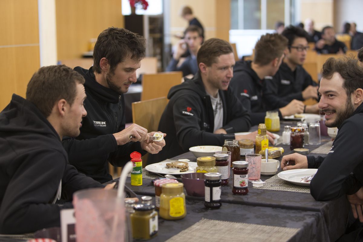 The riders take some breakfast ahead of taining
