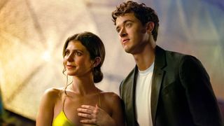 (L-R) Emily Bader as Poppy and Tom Blyth as Alex in "People We Meet on Vacation"