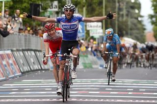 Jerome Pineau (Quick Step) wins stage five in Novi Ligure, part of a 3-man break which held off the field by seconds.