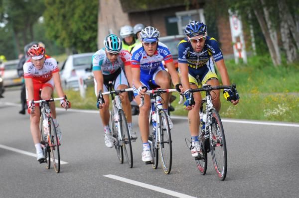 Thomas De Gendt (Vacansoleil-DCM) takes a pull in the break.
