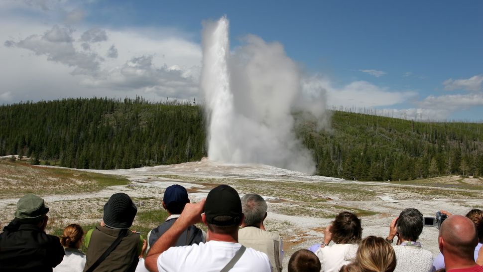 Clueless Yellowstone tourist nearly takes a 'hot shower' at Old