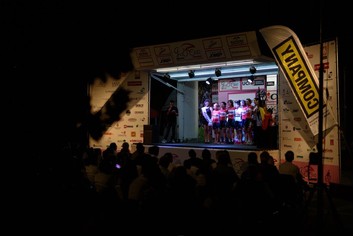 Lotto-Soudal Ladies on stage