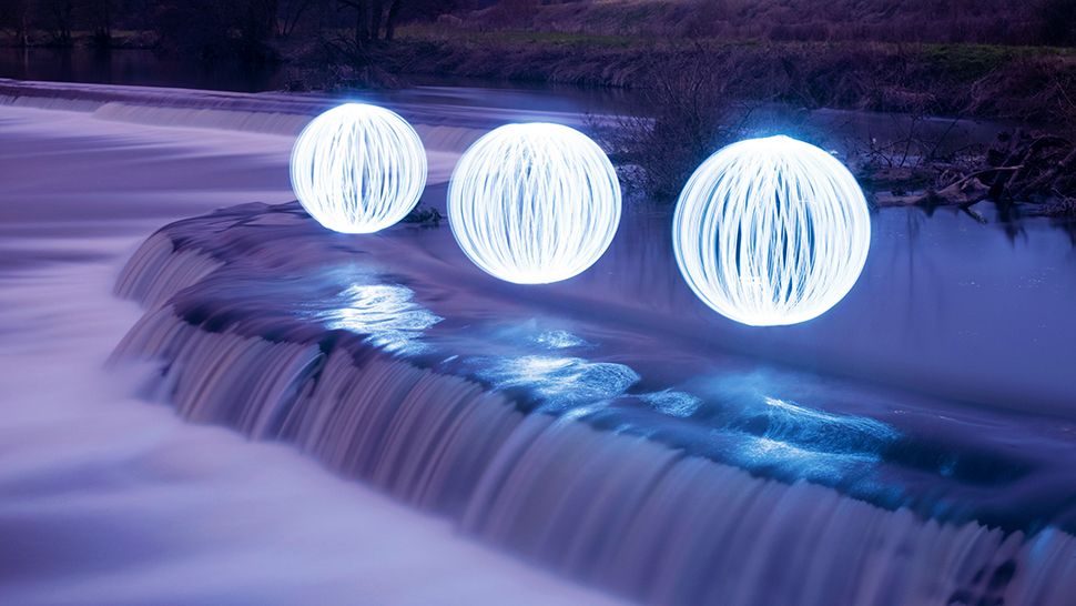 Velsigne anspore Dræbte How to create light spheres | Digital Camera World